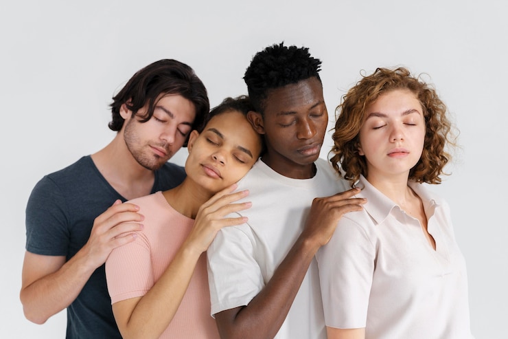 Foto grátis veja como as pessoas estão ficando mais fortes juntas