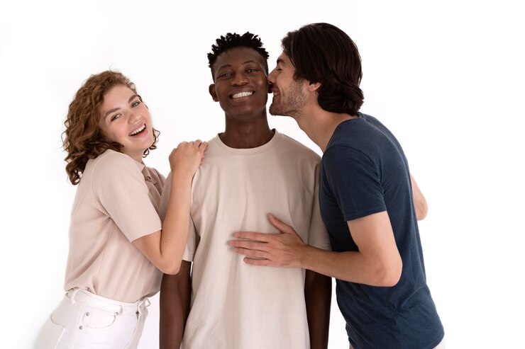 Foto grátis veja como as pessoas estão ficando mais fortes juntas