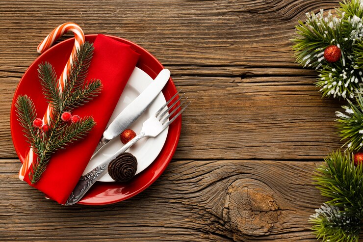 Foto grátis visão superior da variedade de pratos de natal