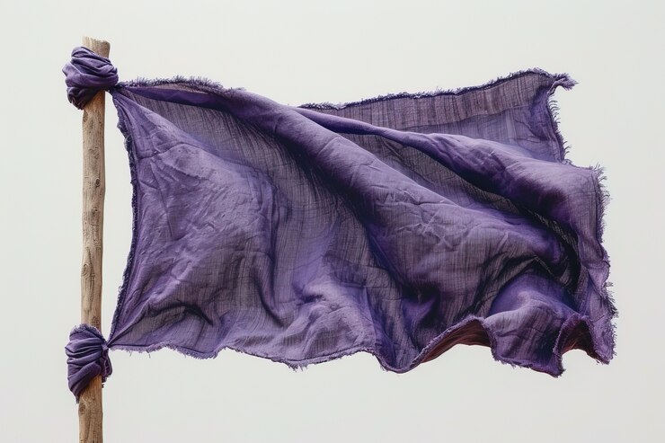 Foto grátis vista da bandeira roxa para a celebração do dia da mulher