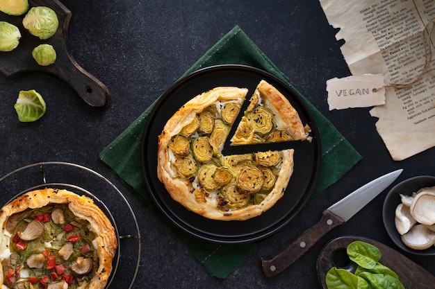 Foto grátis vista da pizza vegana feita com legumes pela padaria