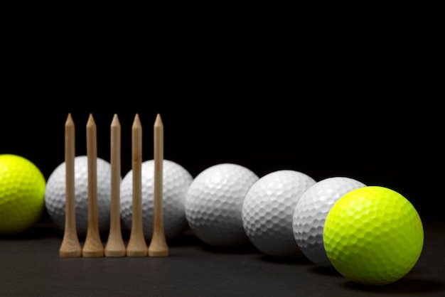 Foto grátis vista de bolas para esporte de golfe