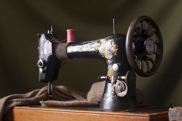 Vista de uma máquina de costura vintage