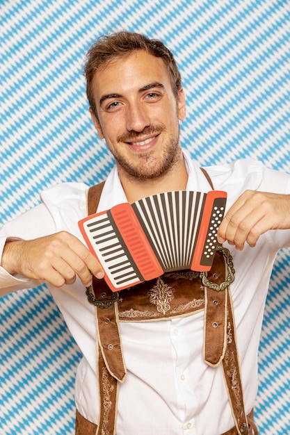 Vista dianteira, de, homem, com, bandoneon