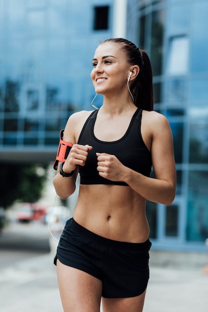 Foto grátis vista dianteira, de, treinamento atleta