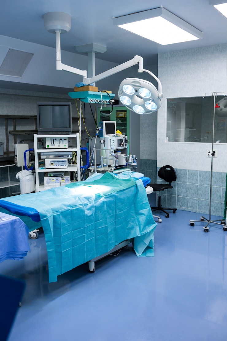 Foto grátis vista interior da sala de cirurgia