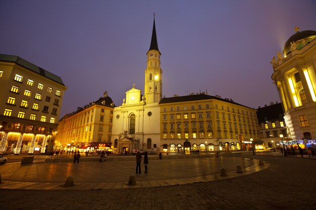 Vista noturna de Viena