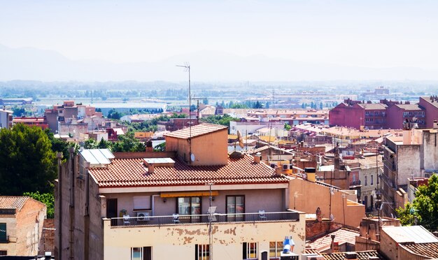 Vista superior da cidade catalã. Figuras. Catalunha