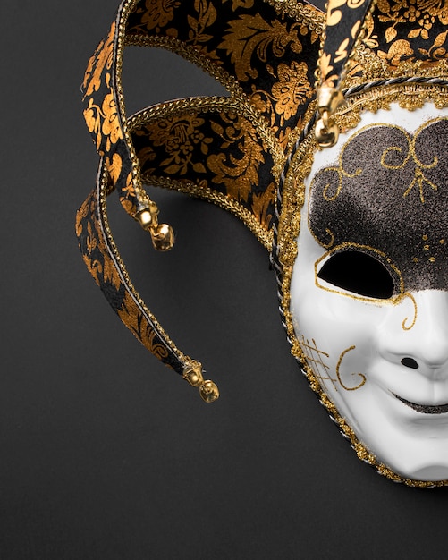 Vista superior da máscara para carnaval