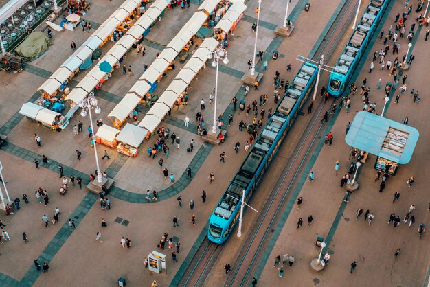 Vista superior da Praça Ban Jelacic em Zagreb, Croácia