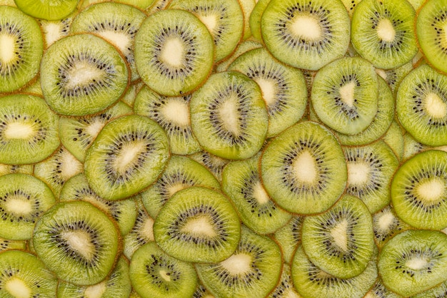 Vista superior das fatias de kiwi