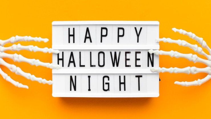 Foto grátis vista superior do conceito assustador de halloween com saudação