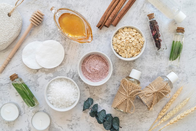 Foto grátis vista superior tratamento de produtos cosméticos