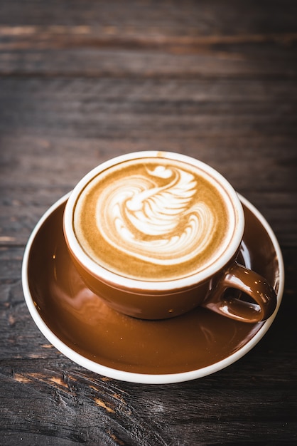 Foto grátis xícara de café com leite