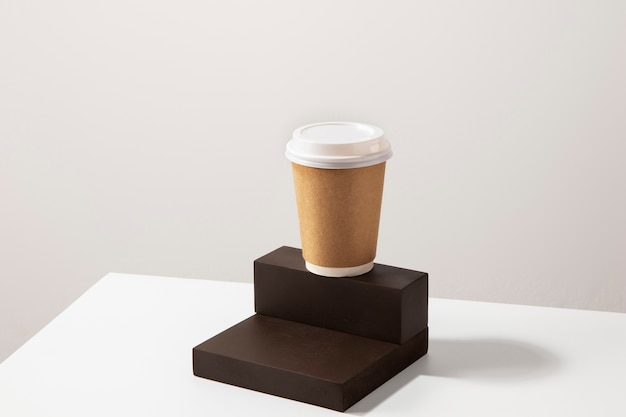 Foto grátis xícara de café deliciosa de ângulo alto