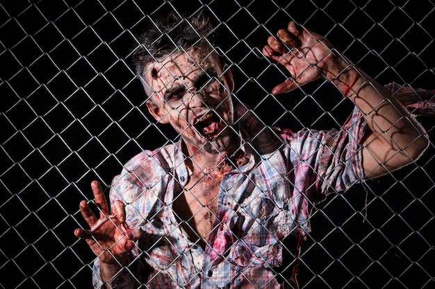 Foto grátis zombie assustador traje cosplay