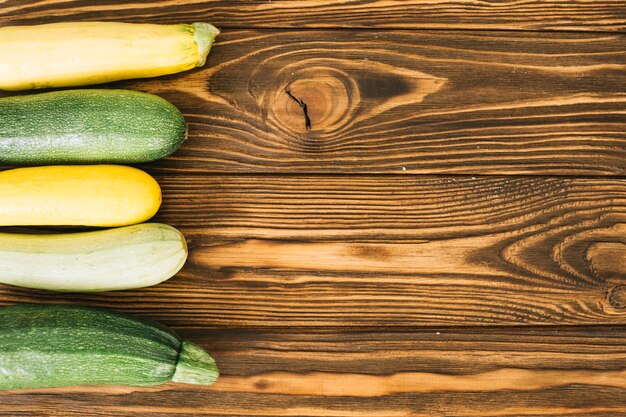 Zucchini colorido diferente