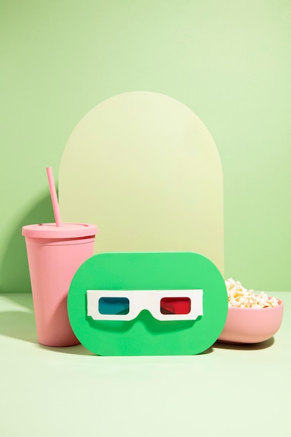 3D-Brille mit Trinkbecher