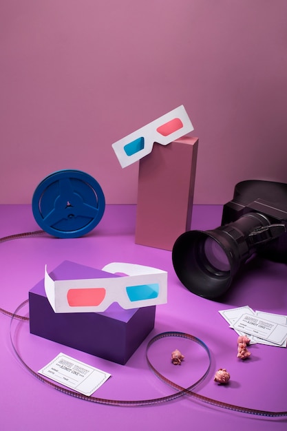 3D-Brille und Kamera mit hohem Winkel