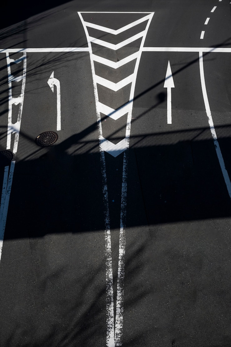 Kostenlose Foto abstrakte schatten von stadtgebäuden