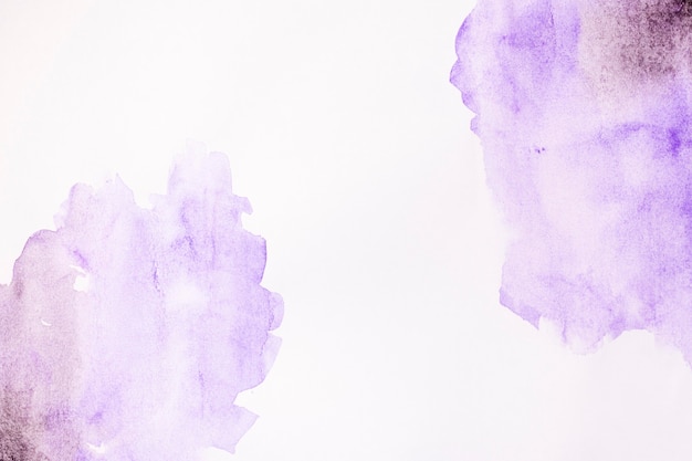 Abstrakte violette Flecken aquarelle Hintergrund