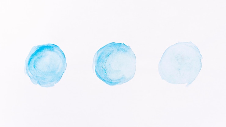Kostenlose Foto abstrakter blauer mond formt aquarell