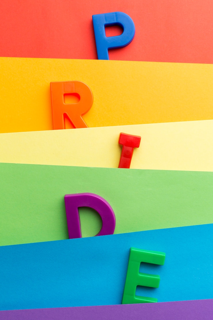Kostenlose Foto abstraktes design und buchstaben der regenbogenstolzfahne
