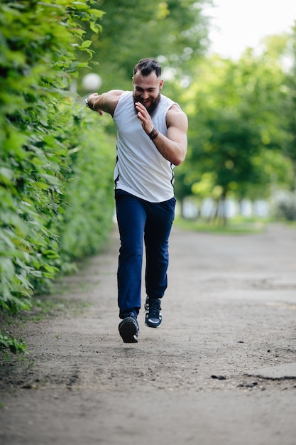 Aktiver Mann Training für Marathon