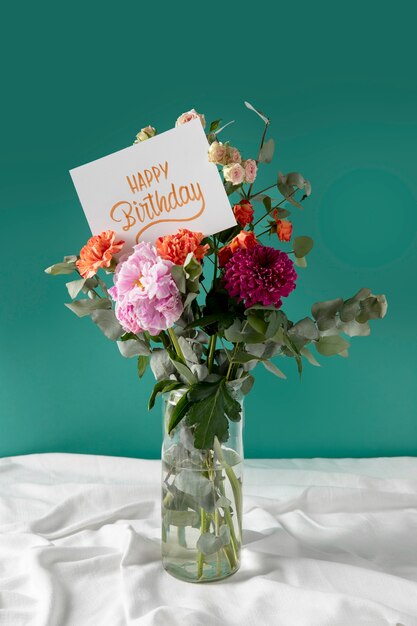 Alles Gute zum Geburtstagskarte mit Blumensortiment