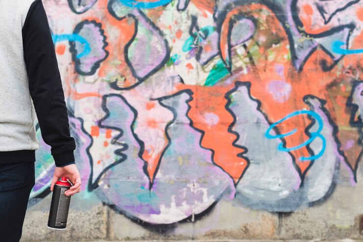 Kostenlose Foto alte graffiti auf schmutzwand