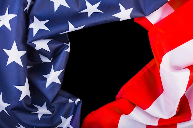 Amerikanische Flagge mit schwarzem Raum in der Mitte