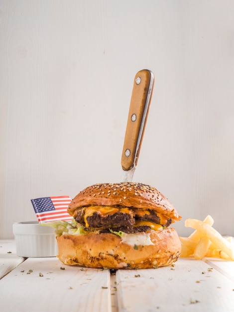 Kostenloses Foto amerikanisches hamburgerkonzept