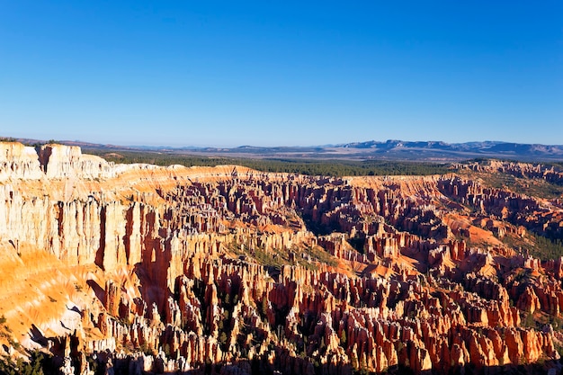 Amphitheater vom Inspirationspunkt bei Sonnenaufgang, Bryce Canyon National Park, Utah, USA