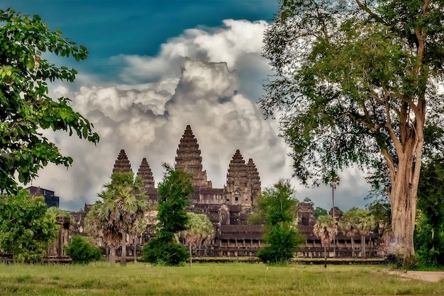 Kostenloses Foto angkor wat historischer tempel in siem reap, kambodscha