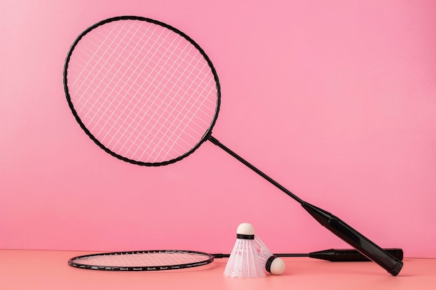 Anordnung der Sportelemente im minimalistischen Stil