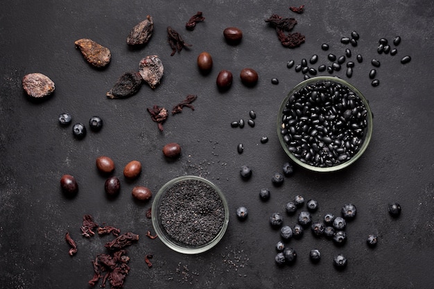 Anordnung für Draufsicht der Blaubeeren und der Trockenfrüchte