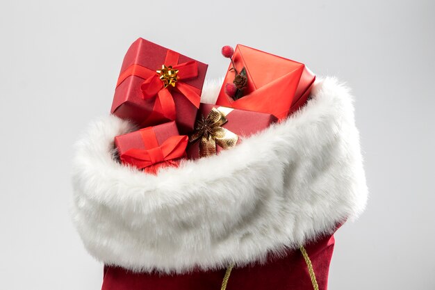 Ansicht der Weihnachtsmann-Tasche mit Geschenken