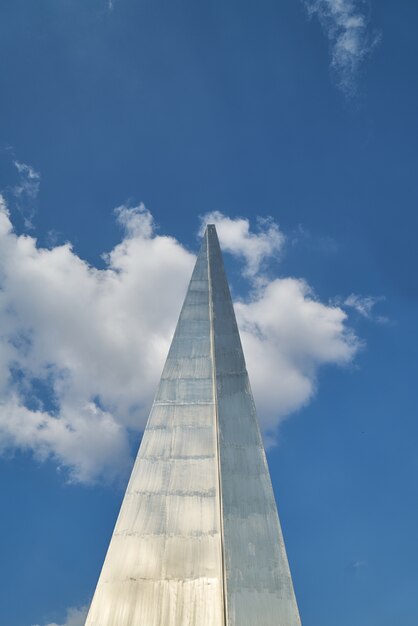 Ansicht von unten Metall-Turm