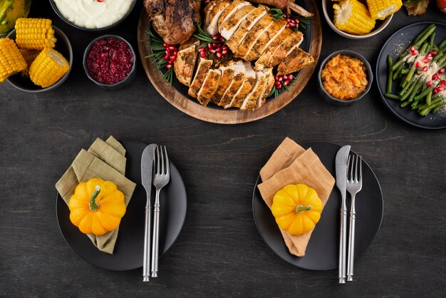 Arrangement von Thanksgiving Day leckeres Abendessen
