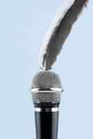 Kostenloses Foto asmr-mikrofon mit feder für ton
