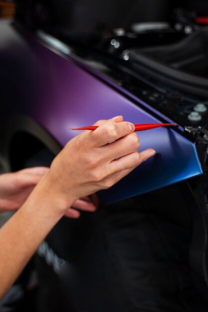 Auto-Service-Salon Doign Car Wrapping