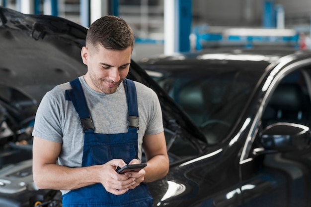 Autoreparaturgeschäft Zusammensetzung