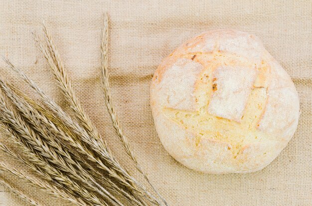 Bäckereistillleben mit handgemachtem Brot