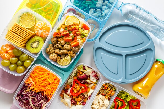 Batch gekochtes Essen Arrangement