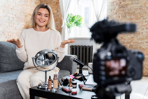 Beauty Vlogger macht ein Video