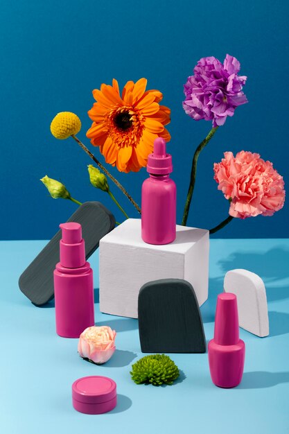 Behälter für Blumen und Kosmetik