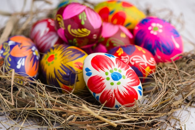 Bemalte Eier mit großen Entwürfe für Ostern Tag