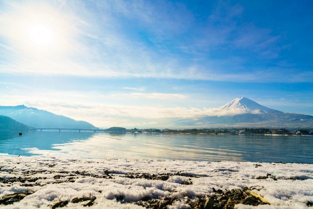 Berg Fuji und See Kawaguchi, Japan