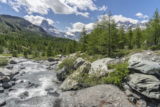 Kostenloses Foto berglandschaft in zermatt, schweiz