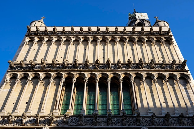 Kostenloses Foto berühmte fassade von notredamededijon